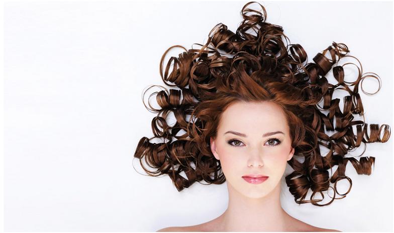 После завития волос щипцами