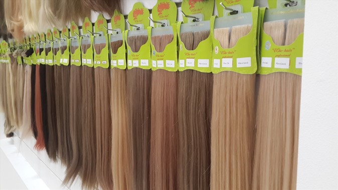 Стенд с париками