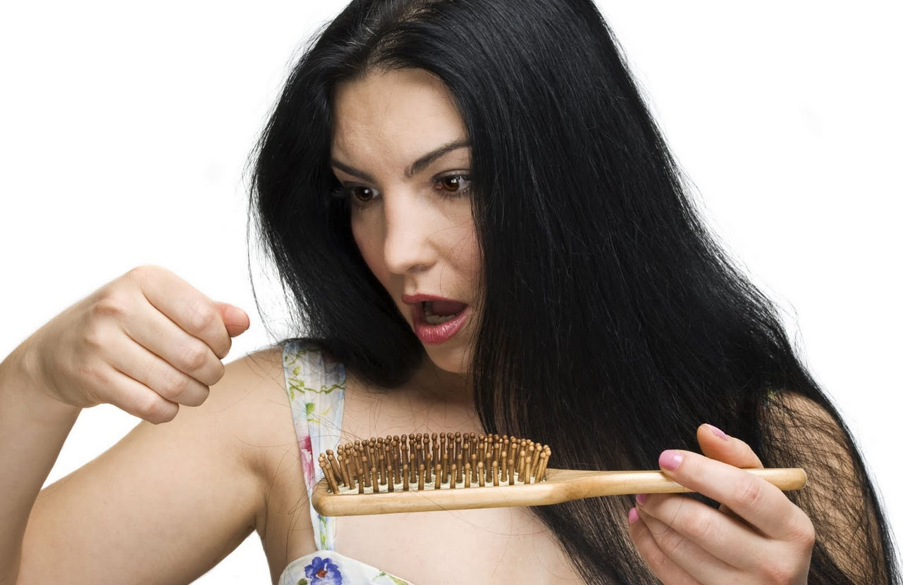 Пряди на расчёске