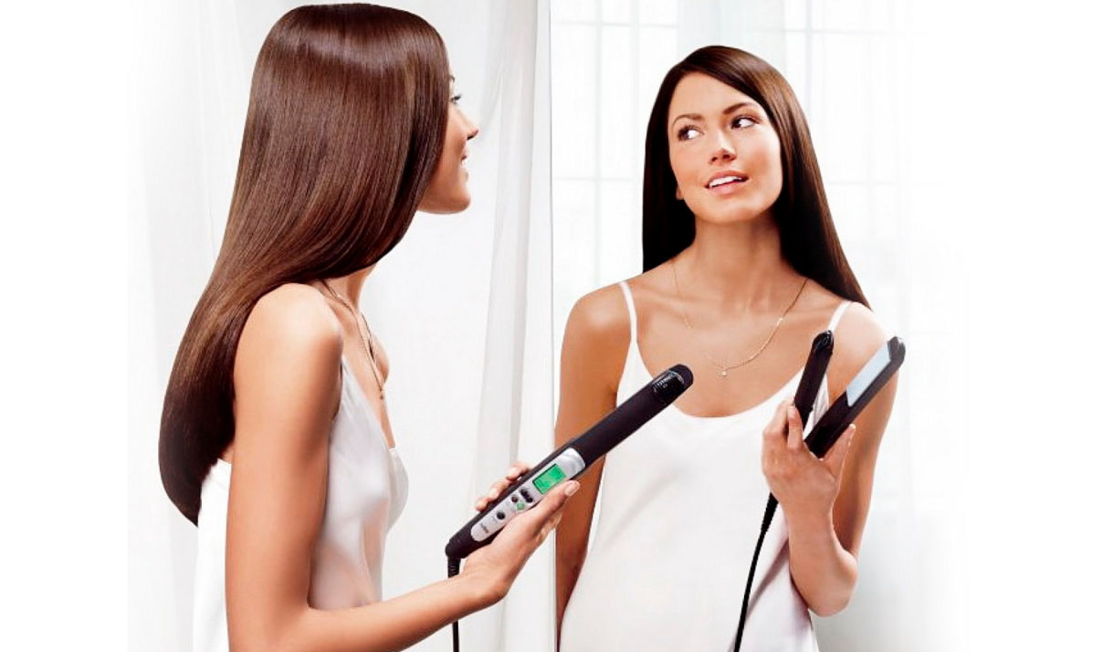 Девушка со стайлером