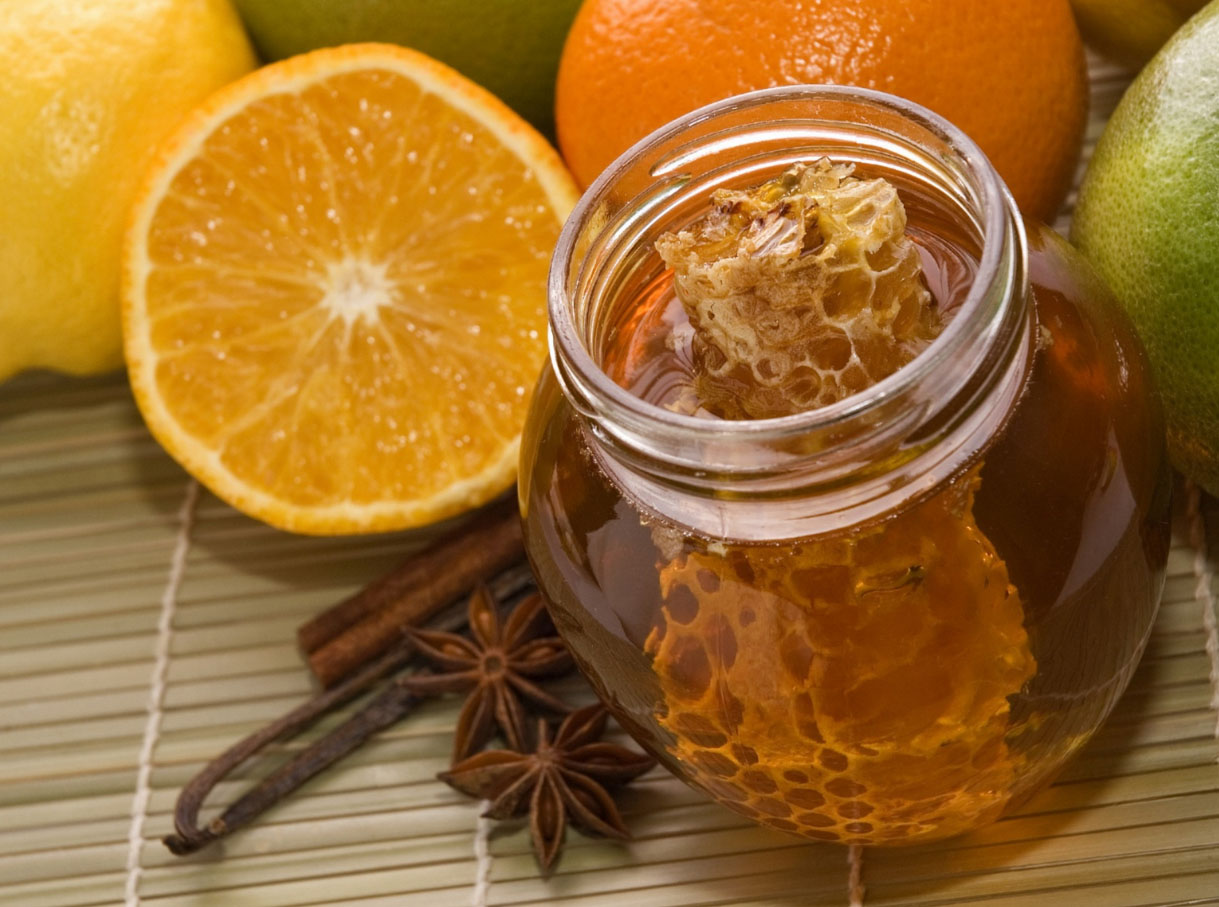 Лимон, мед и корица