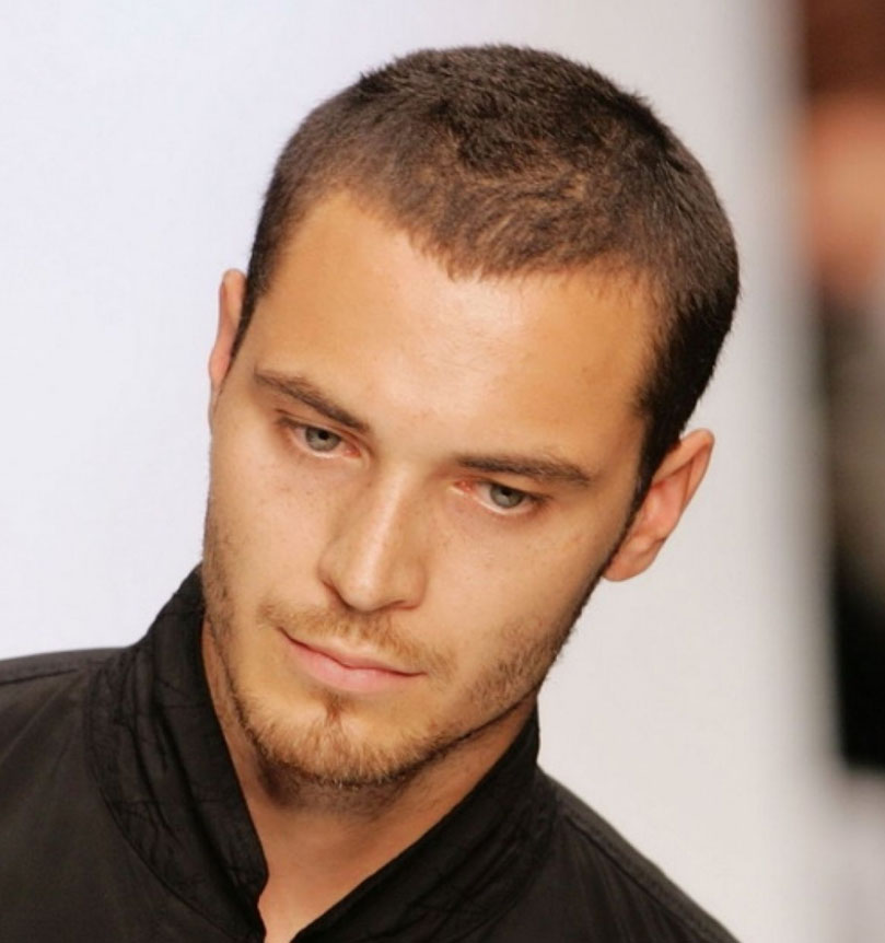 Прическа маленький ежик