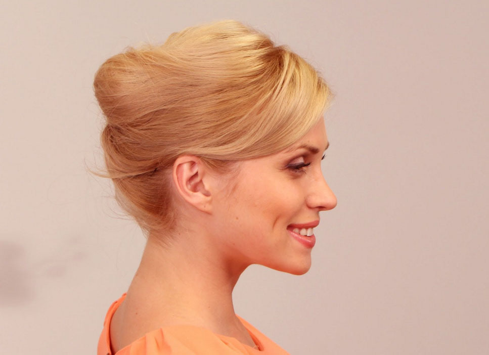 Прическа «Ракушка» на короткие волосы