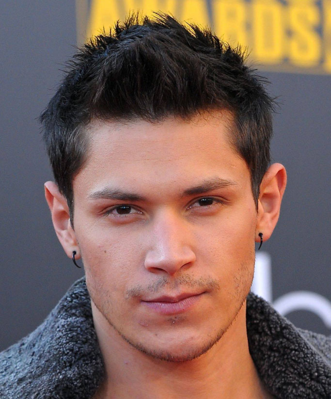 Прическа ежик