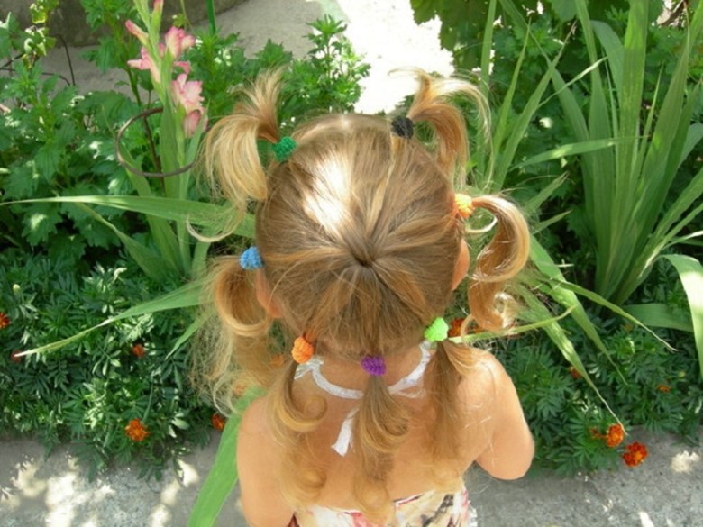 Как сделать цветок из волос у ребенка