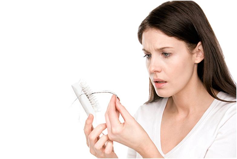 Выпадении прядей после родов