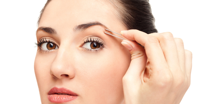 Корректировка бровей