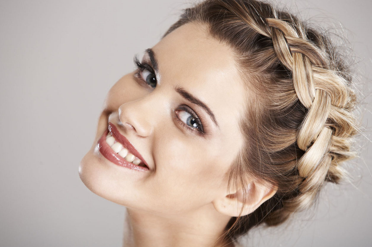 греческая прическа с косой