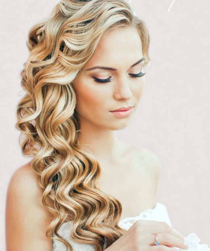 Завитые длинные волосы