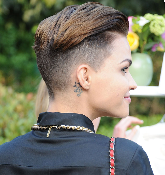 Пикси сзади