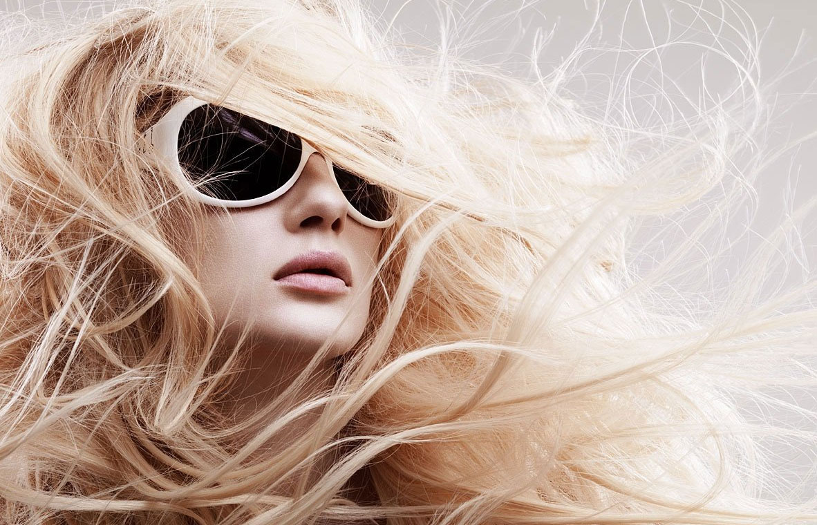 Электризуются тонкие волосы