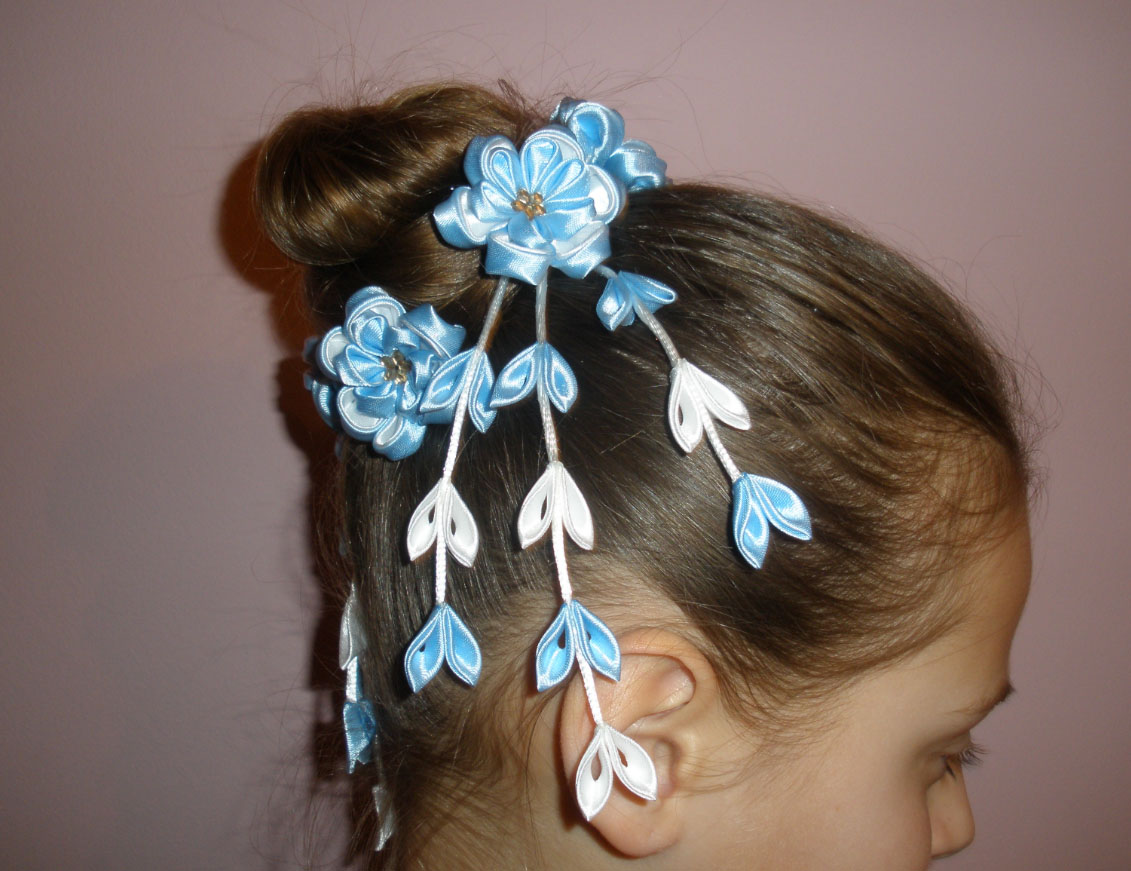 прическа из резинок и заколок